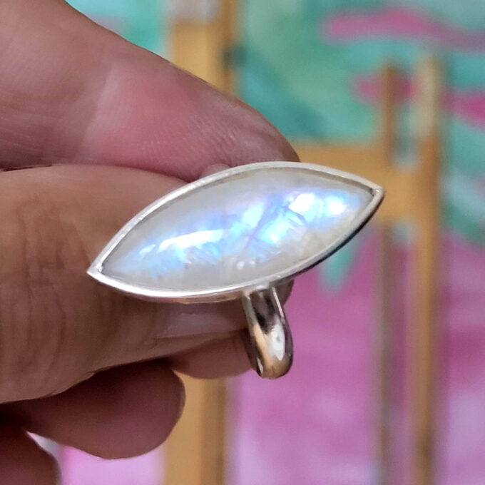 pierscionek-moonstone-owalny